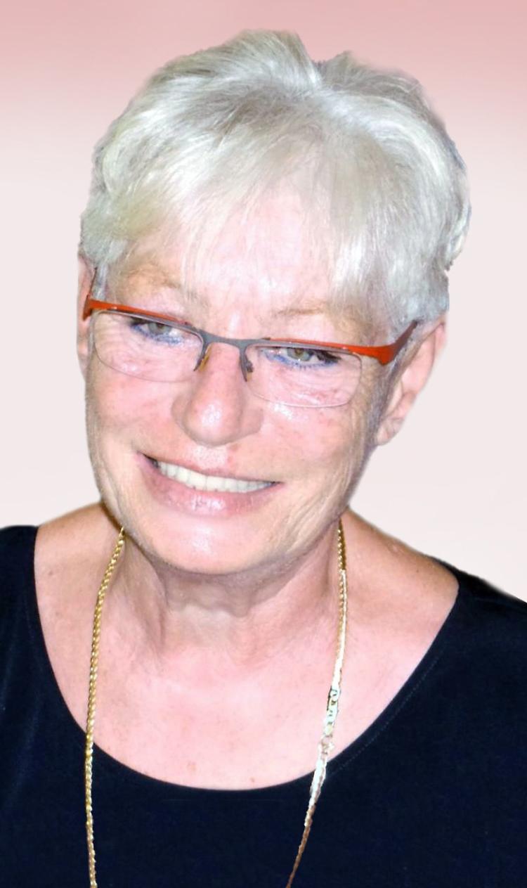 Addio ad Alfreda, storica parrucchiera