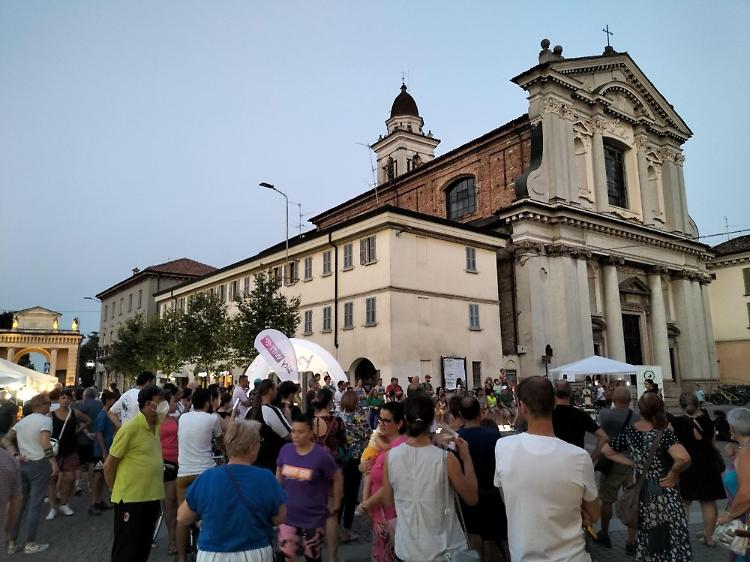 "Piazza Garibaldi in Festa" e "Di Giove", per serate d'estate TOP