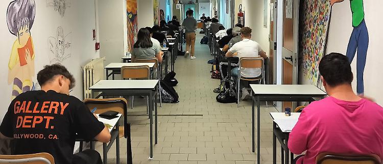  Al Romani: «Siamo un po’ affranti, si pagano i primi anni in Dad»