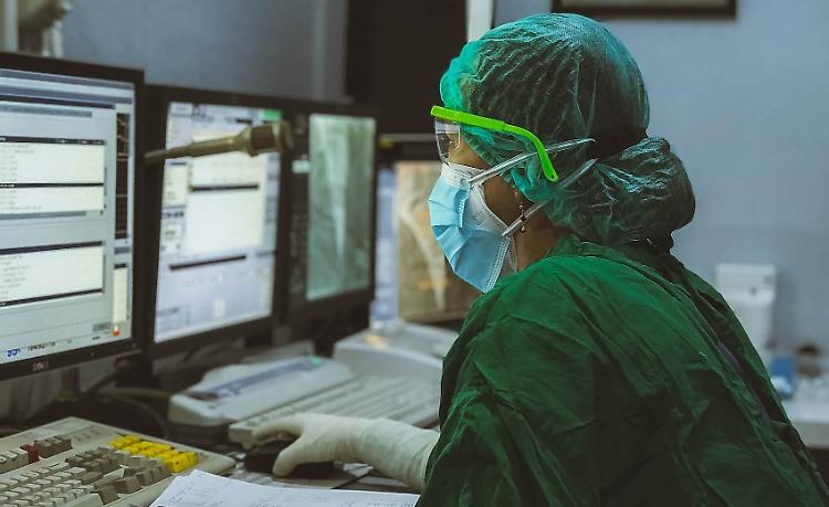 Fascicolo  sanitario 2.0, addio file agli sportelli