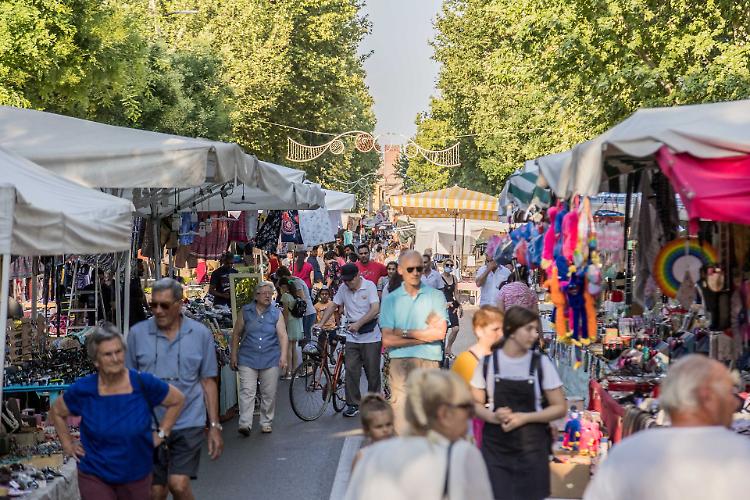 Le bancarelle di San Pietro