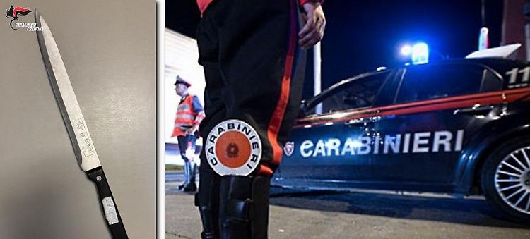Va in giro di notte con un coltello di 35 centimetri, 21enne denunciato