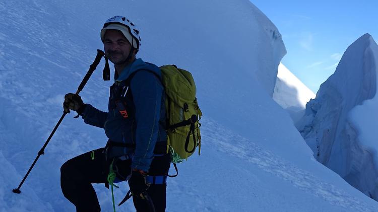 Scala il Bianco e ridiscende: l’impresa in 11 ore e mezza