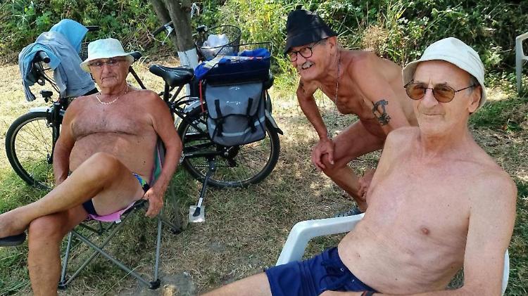 Fuga dal caldo, il ‘mare dei poveri’ non passa di moda