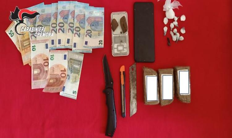 La droga viaggia in monopattino