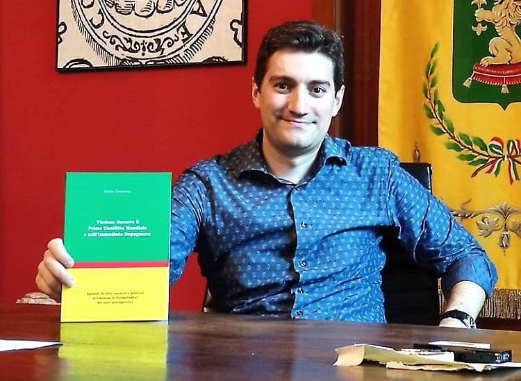 Il primo libro del sindaco saggista