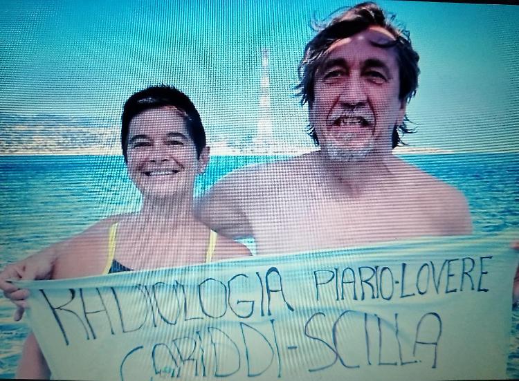 Lo Stretto a nuoto per celebrare la guarigione