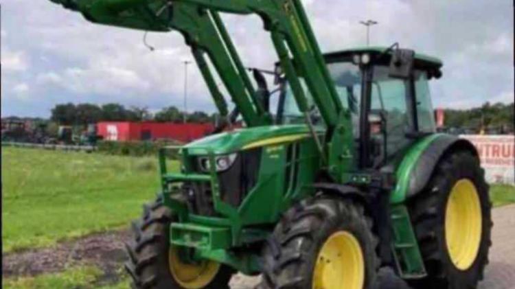 Un altro trattore rubato, la banda torna a colpire