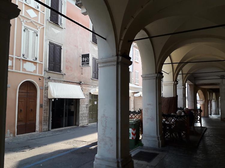 Sparatoria in centro storico, serata di paura