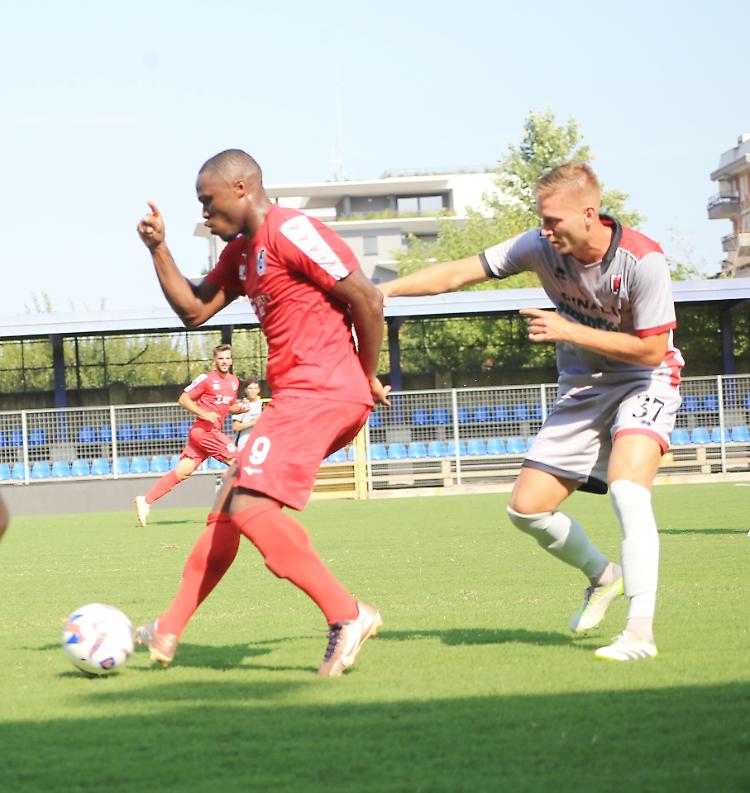 Crema, contro Magenta è la prima vittoria in campionato (2-0)