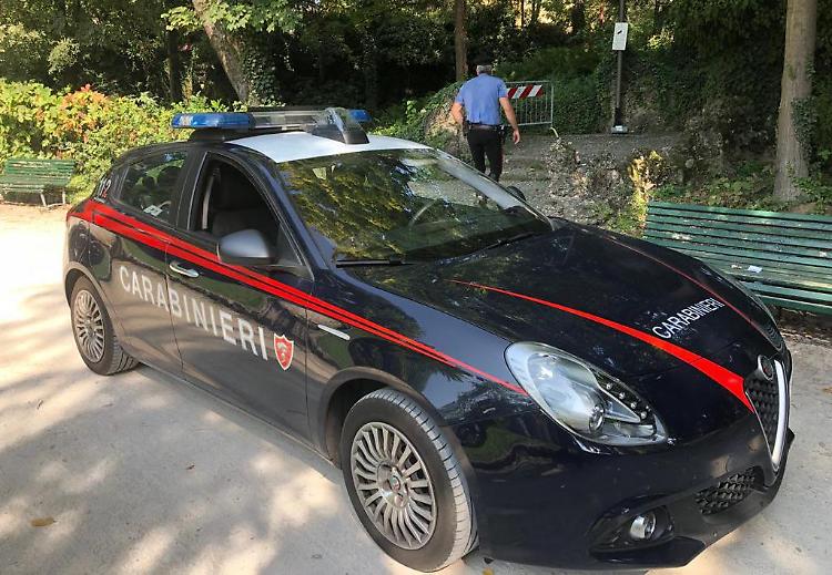 Ancora violenza ai giardini, un altro giovane sfregiato
