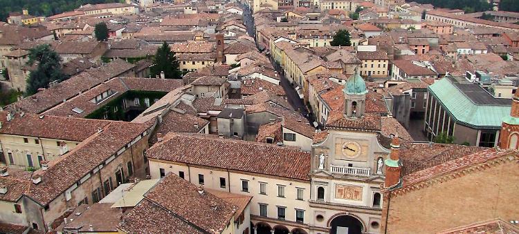 Le carte spesa contro la stretta della crisi: 382 in città