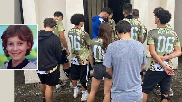 Cuore e ricordi, i neo 18enni: «Nelda sempre con noi»