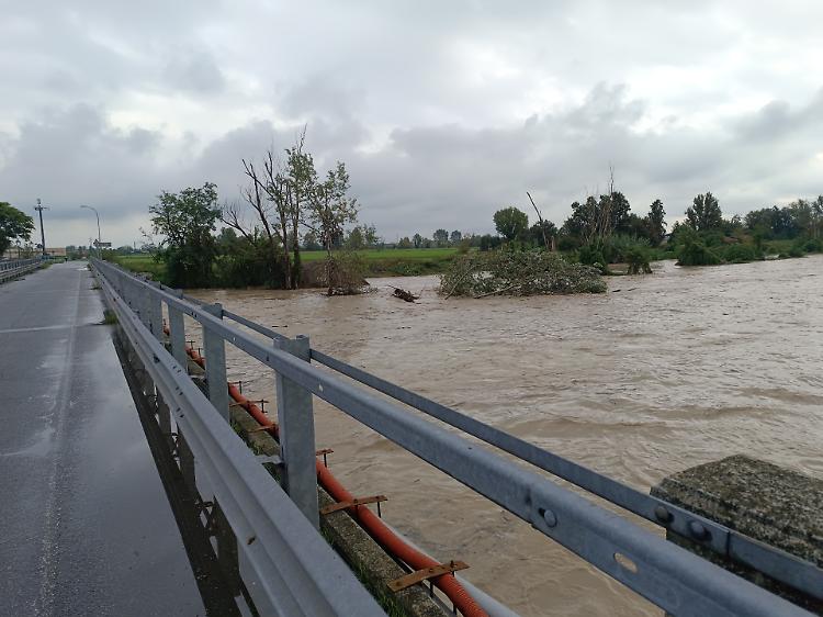 Emergenza idraulica e idrogeologica: chiuso al traffico il ponte sul Serio