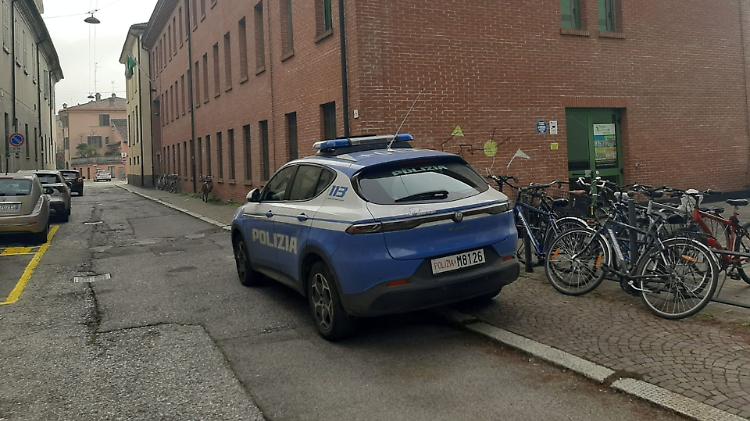 Malore fatale a scuola, muore un 16enne