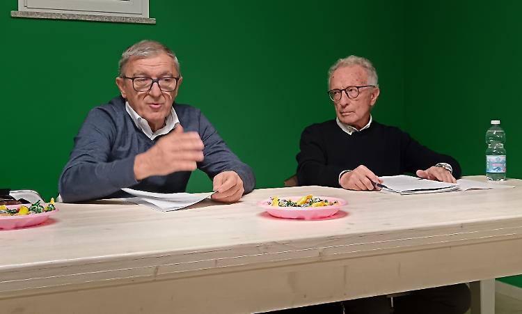 I due ex sindaci ripudiano i ‘discepoli’