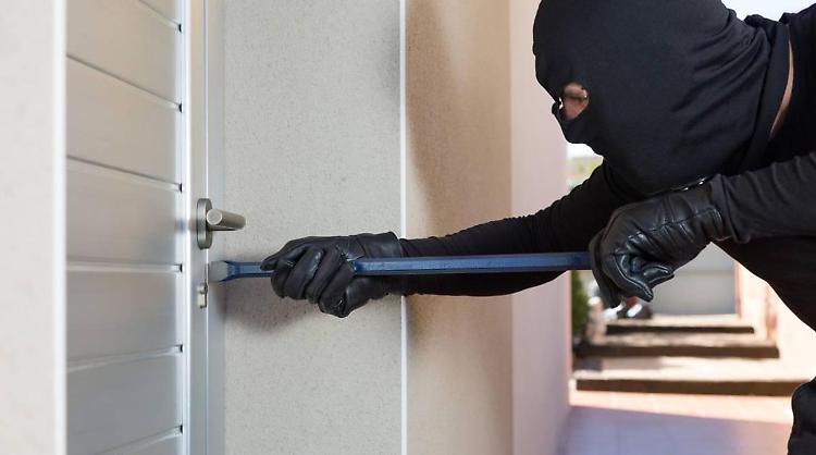 Un altro furto in abitazione: saccheggiata una villa a Chieve