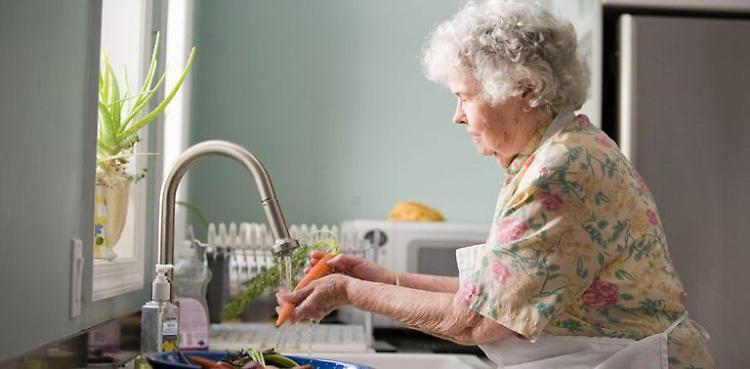 Terza età: 2,5 milioni per 40 alloggi protetti