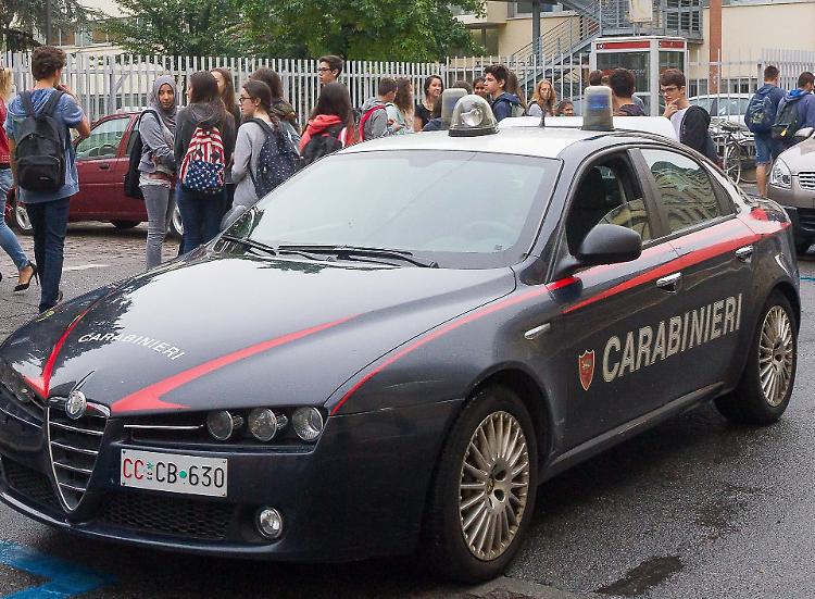 Violenza. Botte dopo le lezioni, ragazzino in balìa del branco