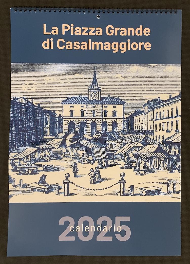 L'omaggio alla piazza con il calendario, nelle immagini un viaggio nella storia