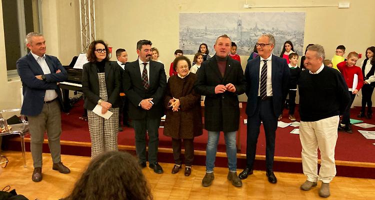 La donazione dei Lions Club Crema Serenissima all’Istituto Folcioni