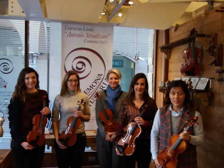 Liuteria, violini globali: incassati 463mila euro
