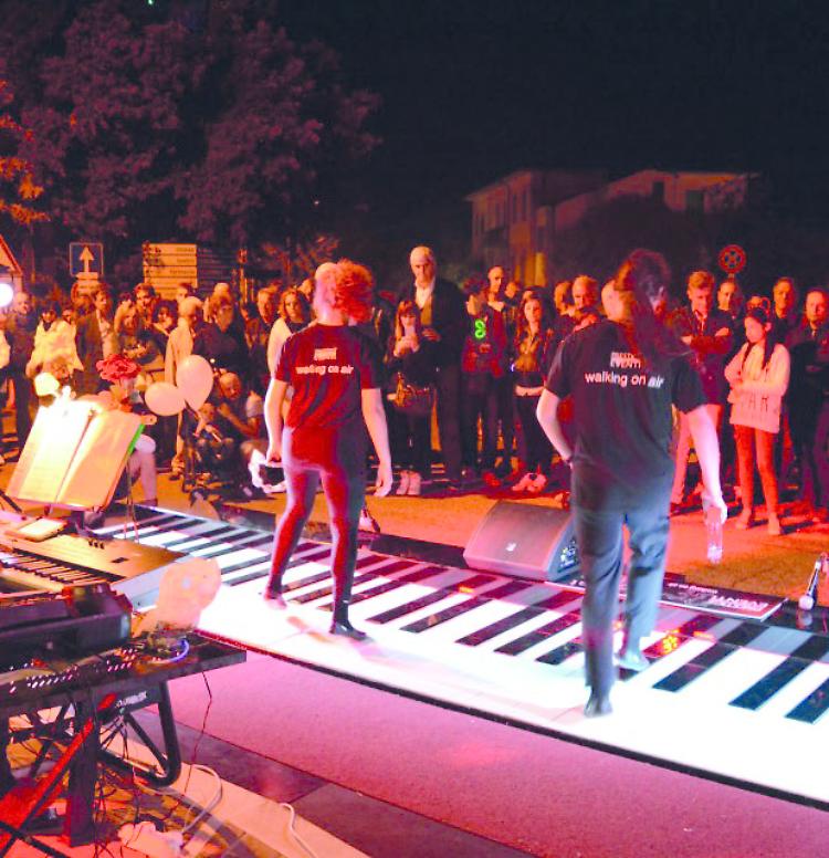 Evento speciale con il più grande Pianoforte "a pavimento" d'Europa
