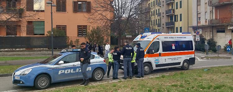 Urla e pugni,  3 all’ospedale