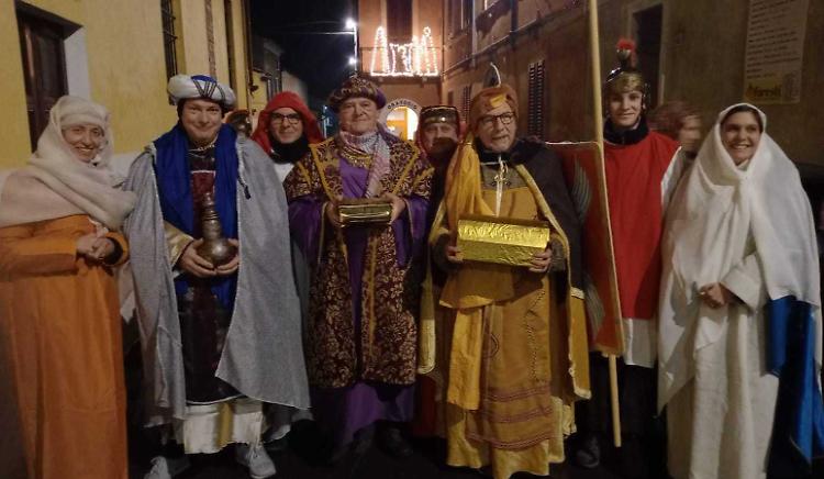 Presepe vivente nelle vie per un Natale collettivo
