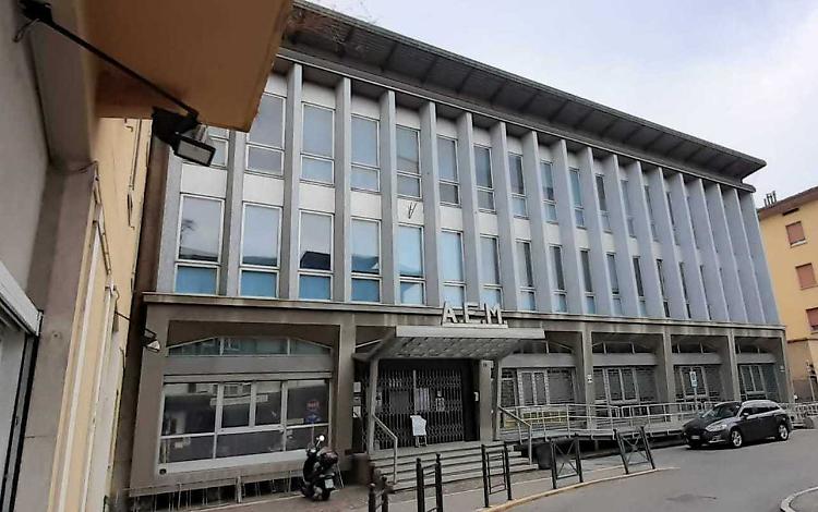 All’asta l’ex sede dell’Aem, l’ipotesi di uno studentato