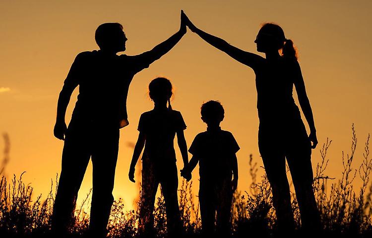 Progetto Hug: «Le famiglie al centro»