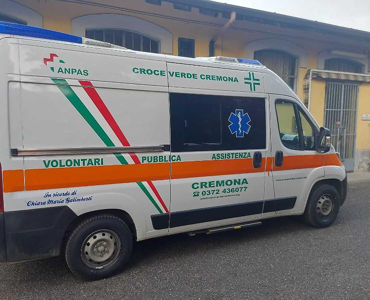 Al Cascinetto senzatetto in tenda al gelo, soccorsa