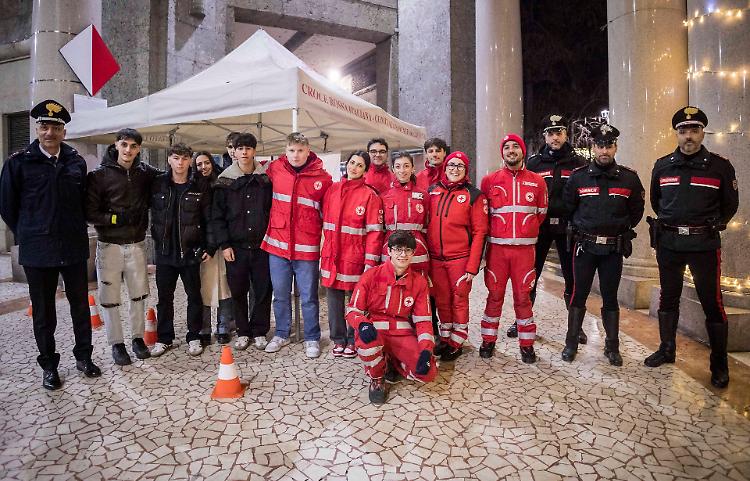 Guida ubriaco e provoca un incidente:  denuncia e sanzione