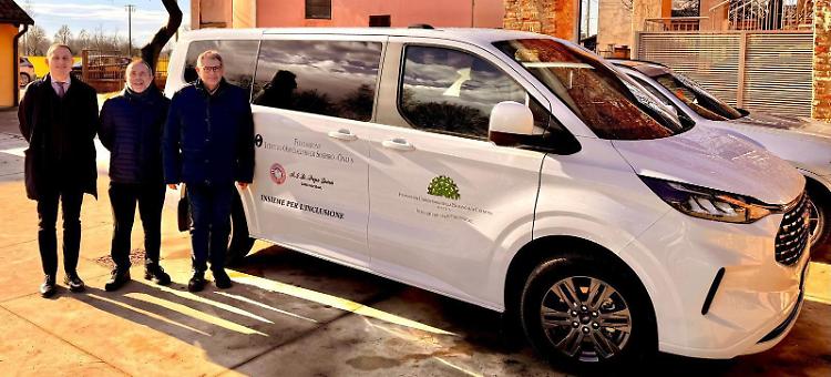 Pulmino per trasporto disabili: «Veicolo delle opportunità»