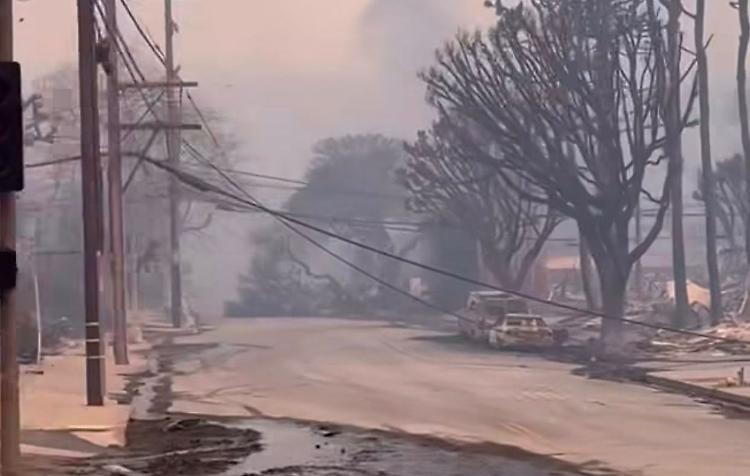 Nell'inferno di Los Angeles: «In mezzo all’incubo  Il fuoco all’orizzonte»