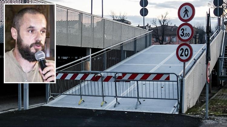 Parcheggio ex Tramvie, primo rialzato off limits