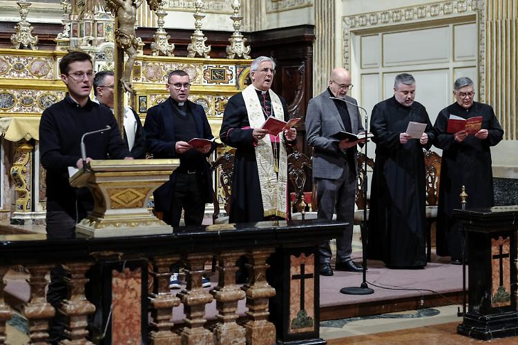 Veglia ecumenica a Sant'Abbondio: un Incontro di fede e unità 