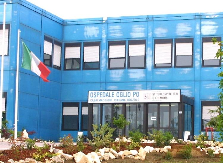 Addetti alle pulizie: «Sia l’Asst a pagare gli stipendi»
