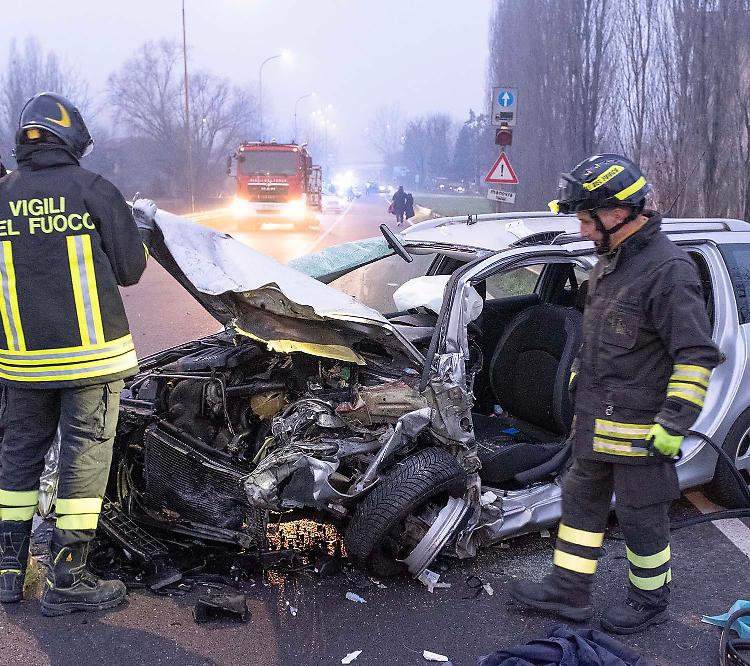 Schianto al Battaglione:  nonna miracolata, avrebbe rischiato la paralisi