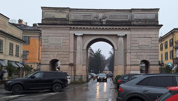 Porte, con 450mila euro la storia si rifà il trucco
