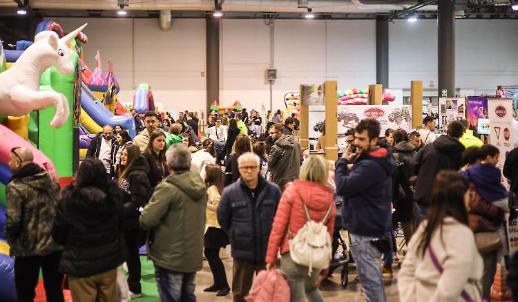 Bimbilandia, la creatività al potere nel Paese dei balocchi