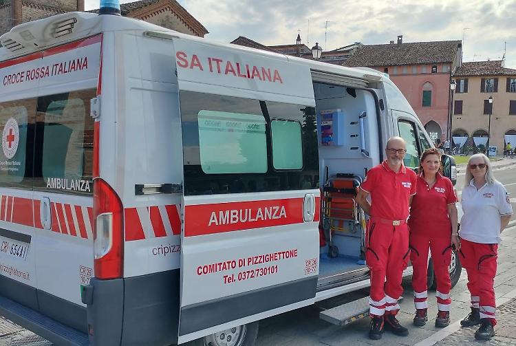 La nuova ambulanza grazie alla donazione