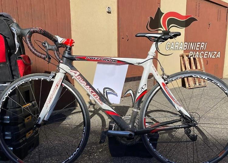 Razziavano bici da corsa alle gare, smantellata la gang