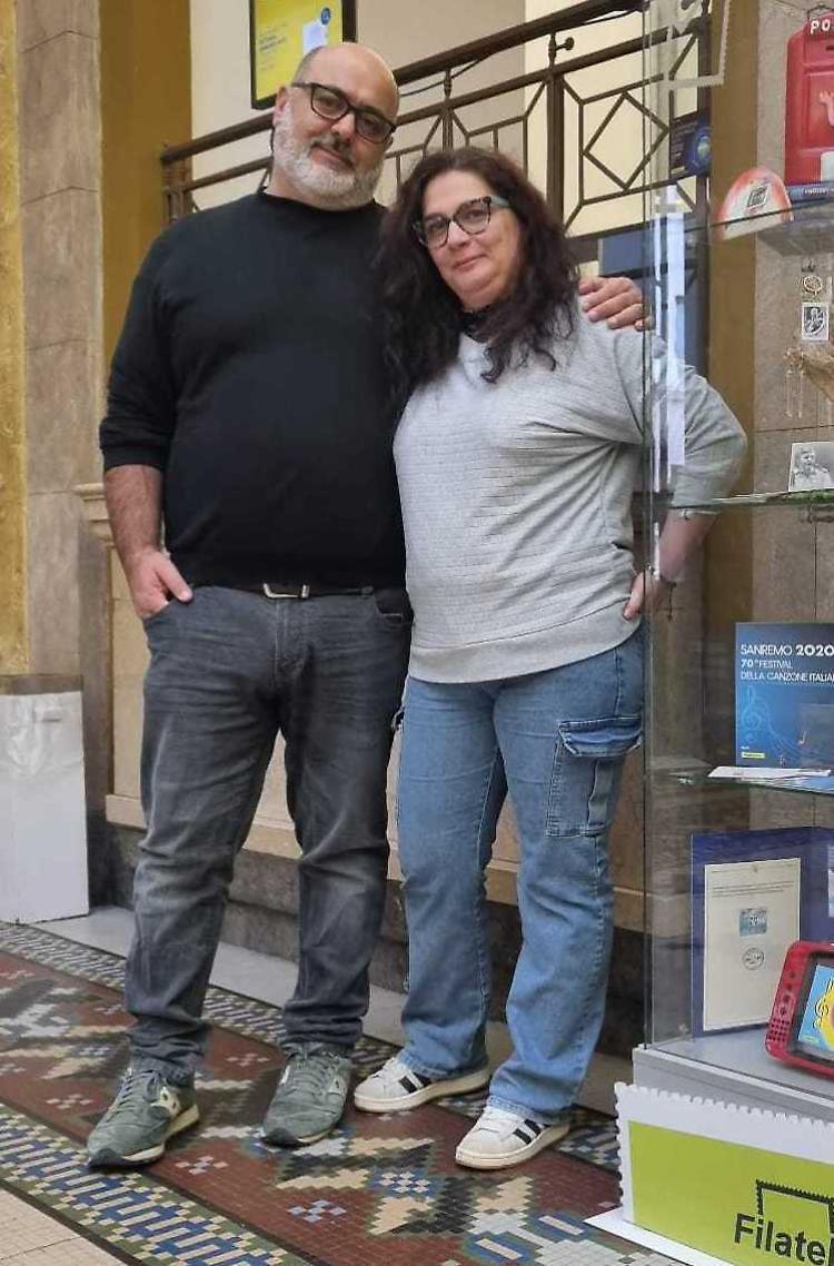 La storia d’amore tra buste e francobolli
