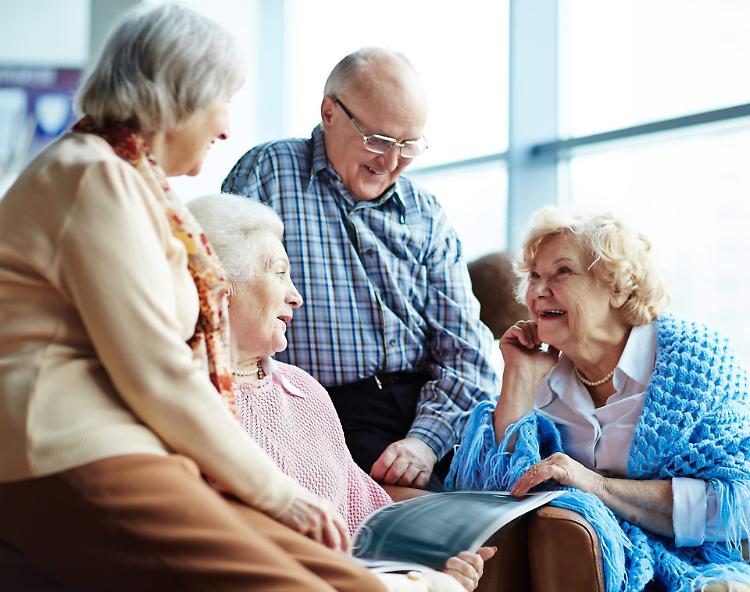 Nel  2043 meno giovani e mai così tanti anziani