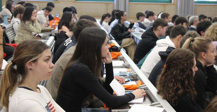 Altri 24 ingegneri: Politecnico avanti tutta