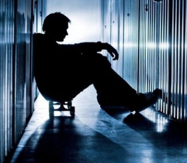 Ansia, solitudine, bullismo: «I ragazzi chiedono aiuto»