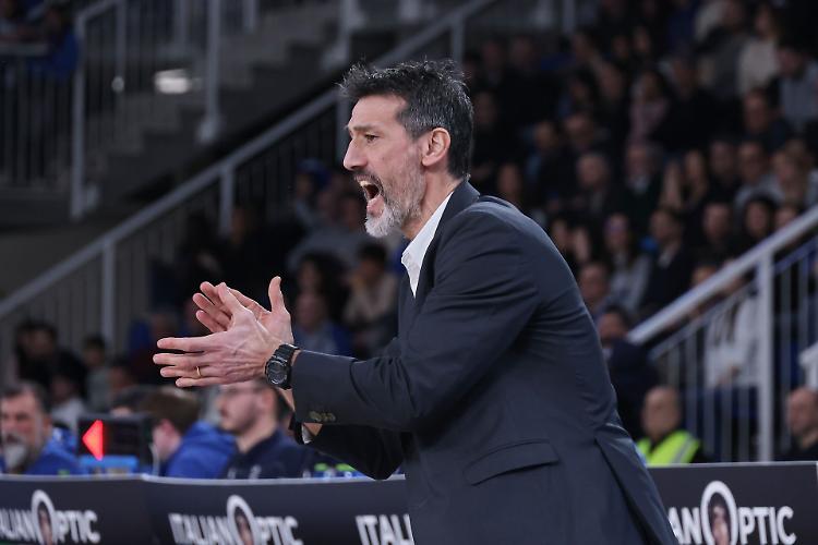 Brotto: "Difesa alta per fermare Napoli"