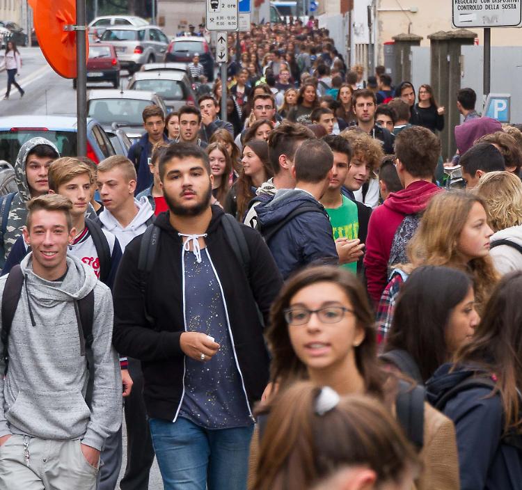 Studenti, un calo record: alle superiori  meno  12% 