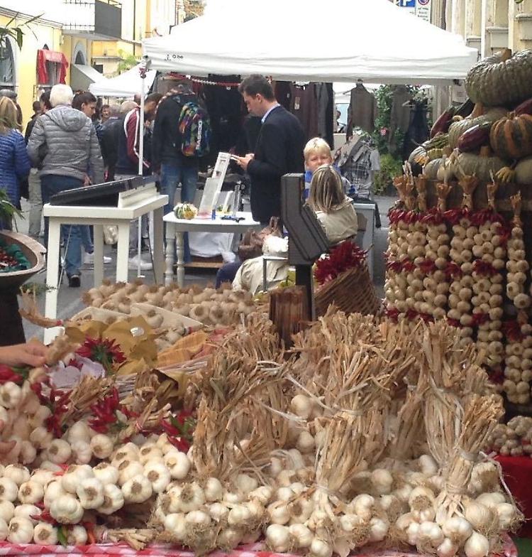 Fiera dell'aglio marchiata ufficialmente ‘Sagra di Qualità’